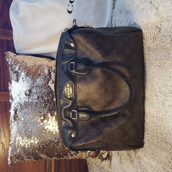 Coach Handbags - Coach Bennett